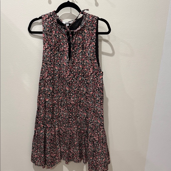 BB Dakota by Steve Madden Dresses & Skirts - BB Dakota by Steve Madden Black Floral Tie-Neck Sundress